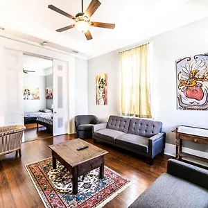 Дом отдыха Historic Treme Creole 3 Bed-3 Bath A