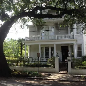The Queen Anne 3*