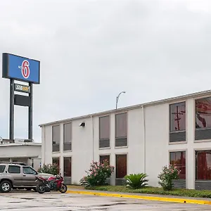 Hotel 6-new Orleans, La - Near Downtown 2*